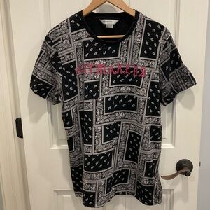 Elevenses Men’s Black and White Bandana Tee Size L